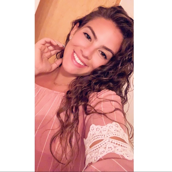 Meet your Posher, Ellie - Picture 1 of 1